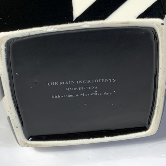 The Main Ingredient Pitcher Square Black White Yin Yang Zebra 64 ounce #ES4 - Picture 7 of 7